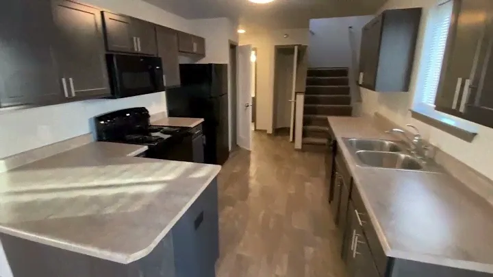 The Commons At Greenway Park  -  2 Bed 1.5 Bath  -  1,072 sq feet