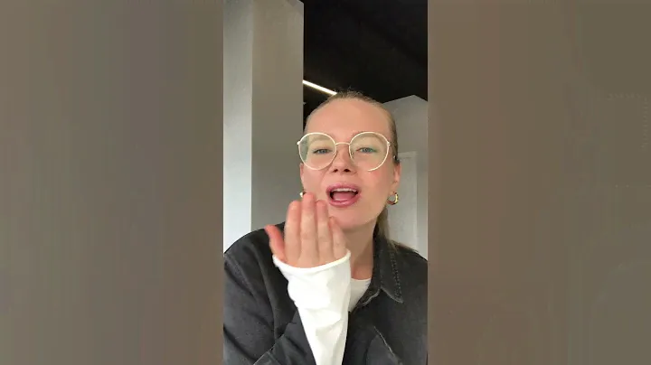 Блеск для губ Foet Lip Gloss